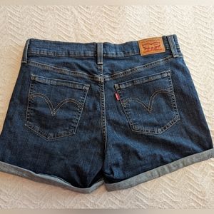 Women's Levi's Denim Shorts sz 30